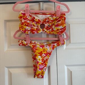 Flower bandeau top bikini